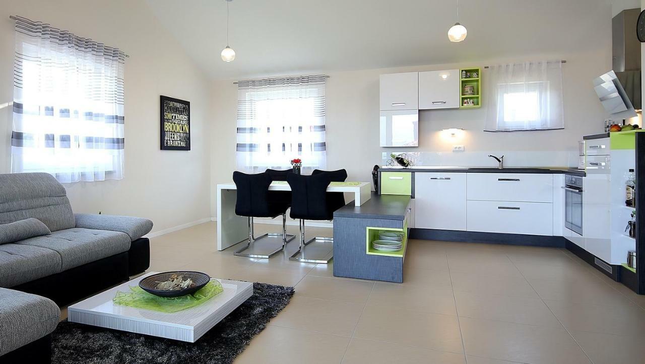 Apartment Porpo Malinska Eksteriør bilde